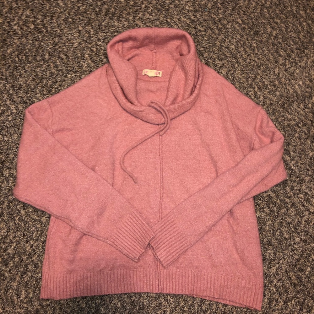 Small Pink turtle neck sweater